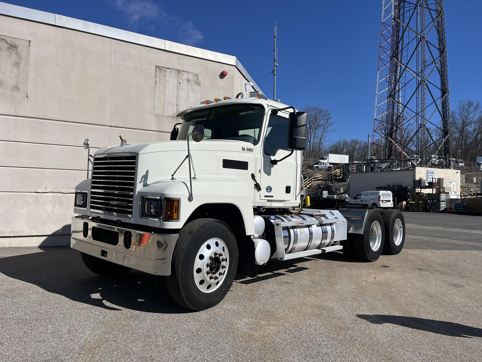2019 MACK PINNACLE 64T - Ballard