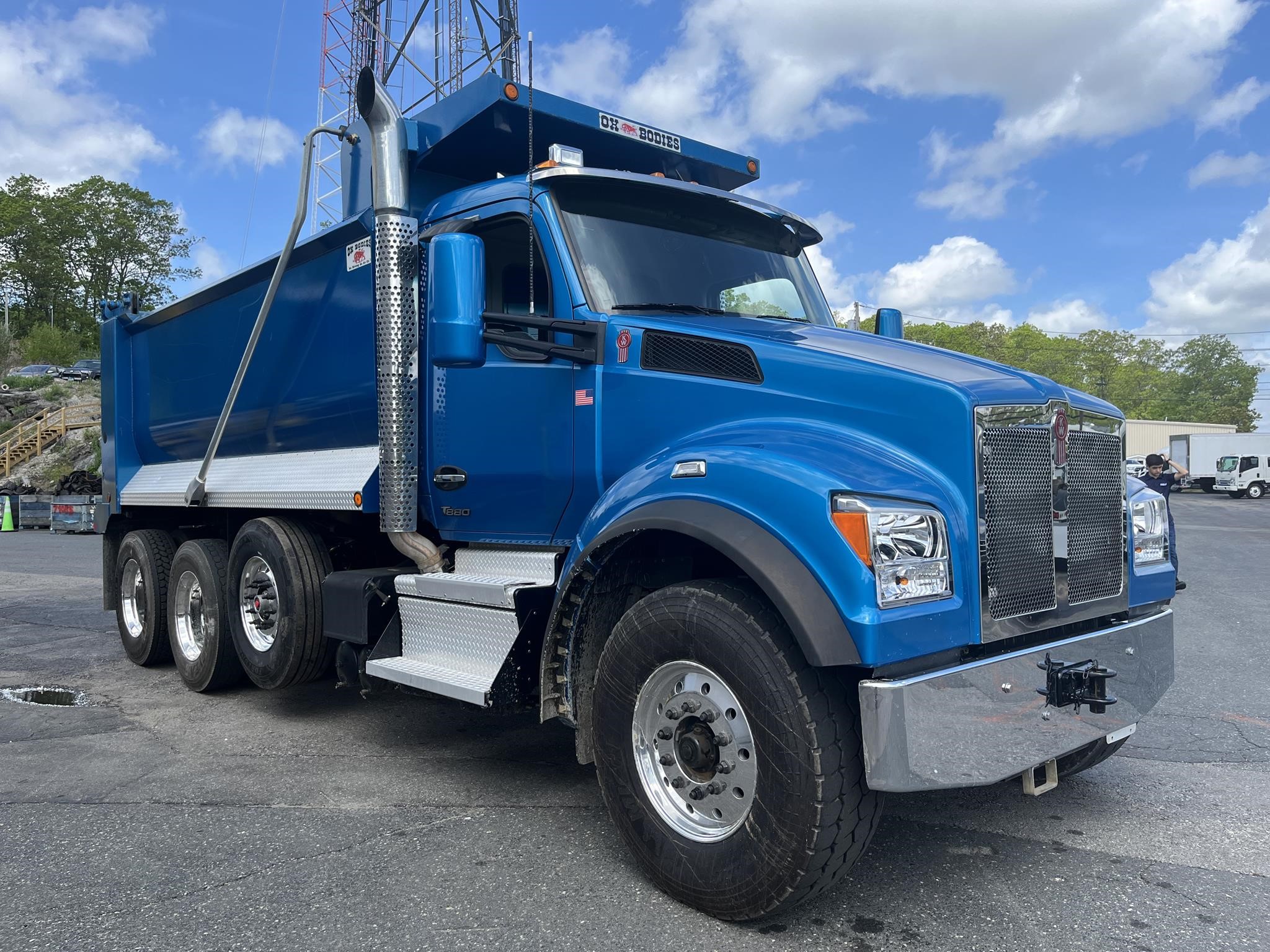 2024 KENWORTH T880 - image 1 of 6