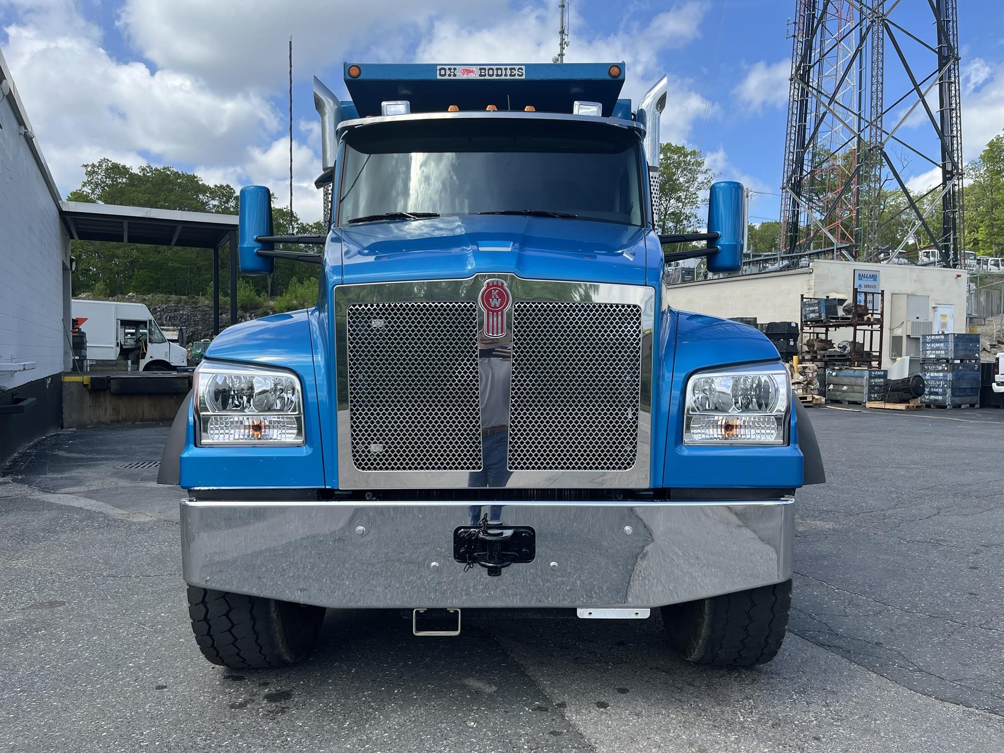 2024 KENWORTH T880 - image 2 of 6