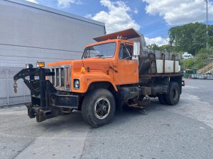 2001 INTERNATIONAL S2500 9069357880