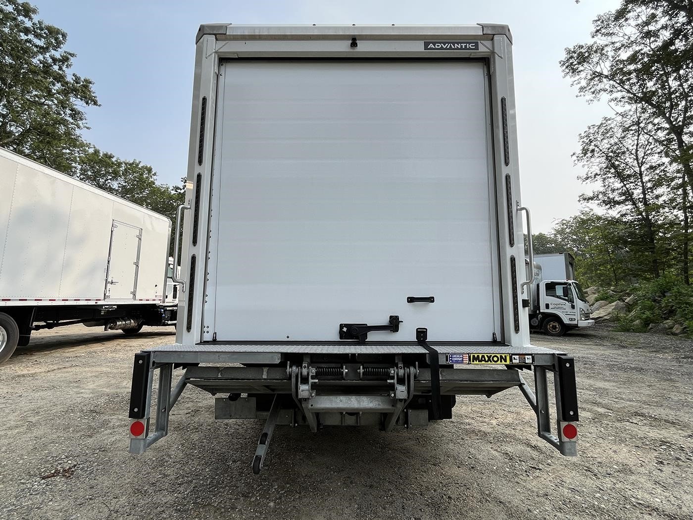 2025 ISUZU NRR - image 6 of 6