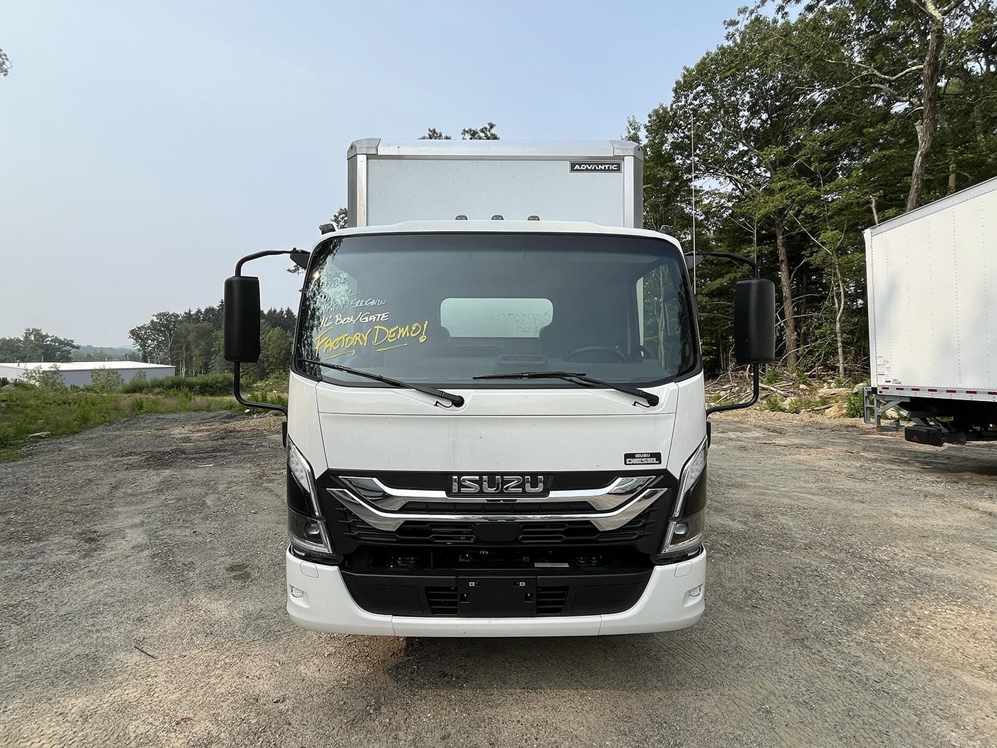 2025 ISUZU NRR - image 2 of 6