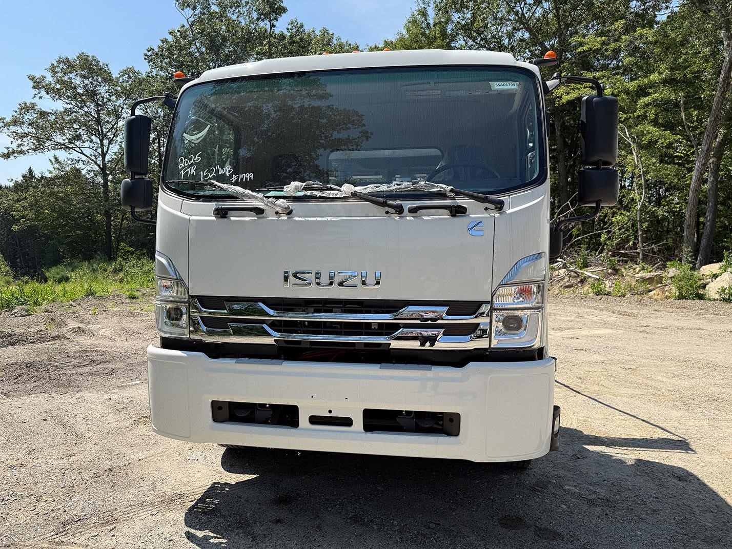2025 ISUZU FTR - image 3 of 6