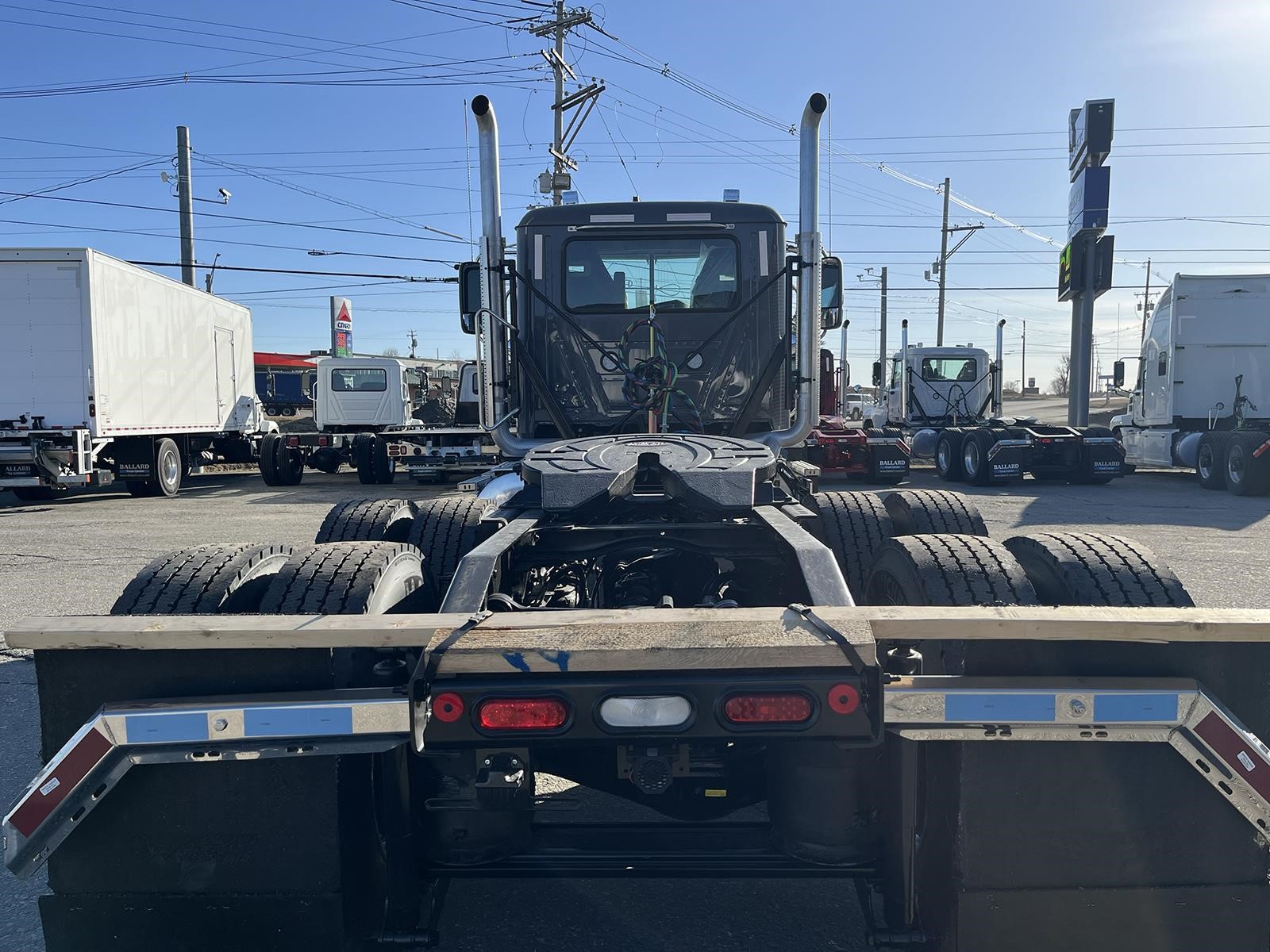 2026 MACK PINNACLE 64T - image 5 of 6