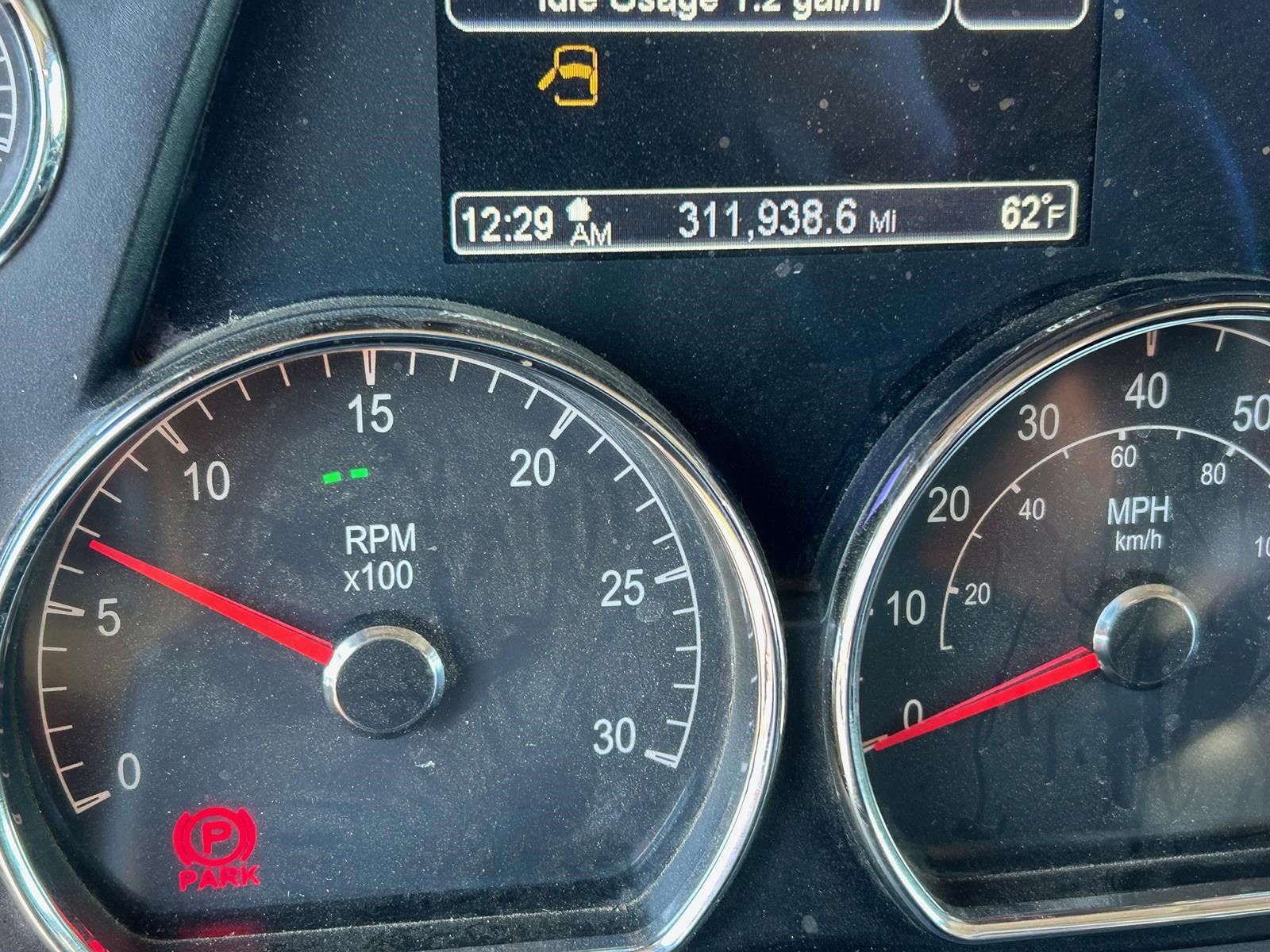 2020 PETERBILT 567 - image 5 of 6