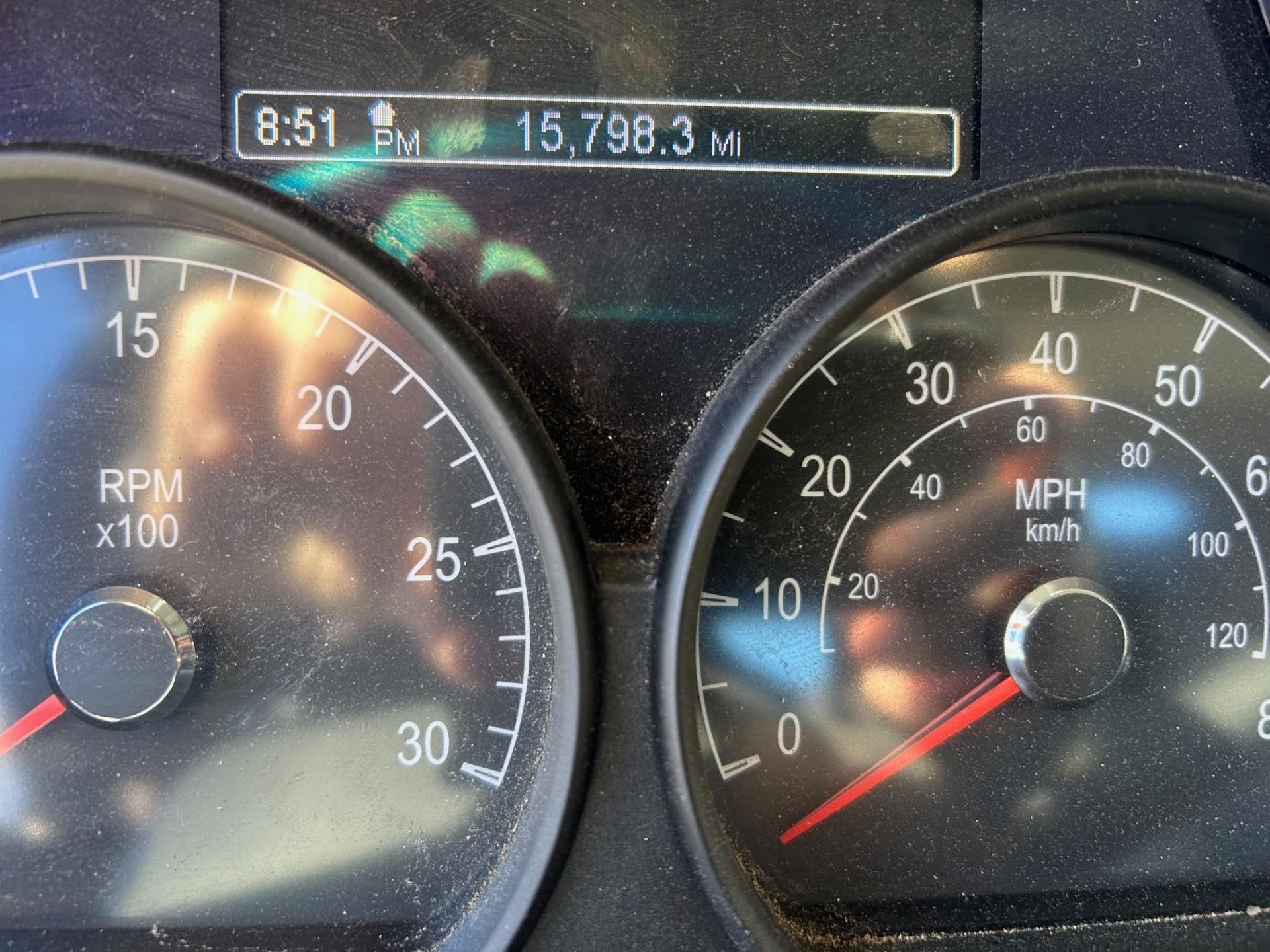 2021 PETERBILT 567 - image 4 of 6