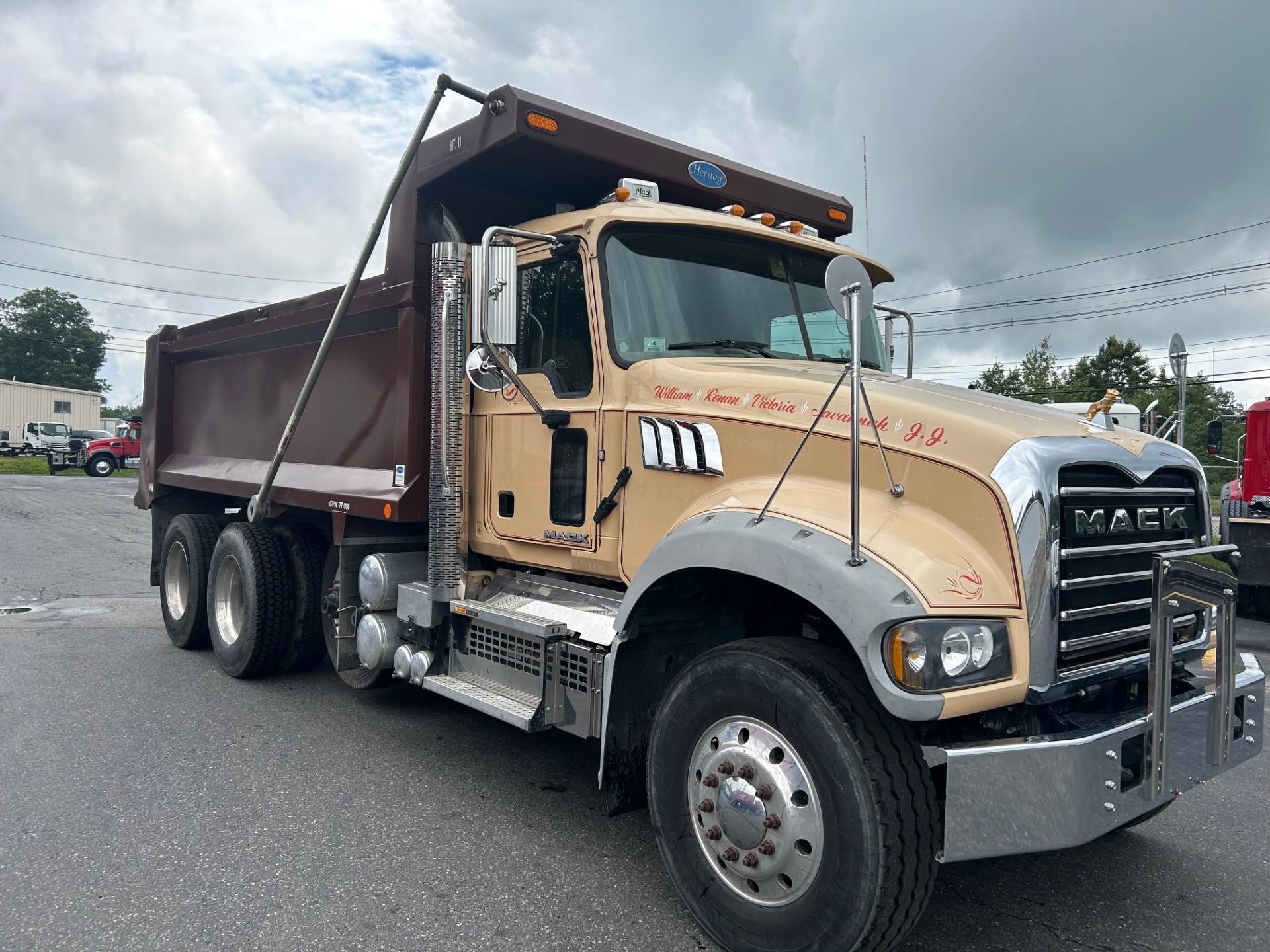 2018 MACK GRANITE GU713 2018 MACK GRANITE GU713 - image 2 of 6