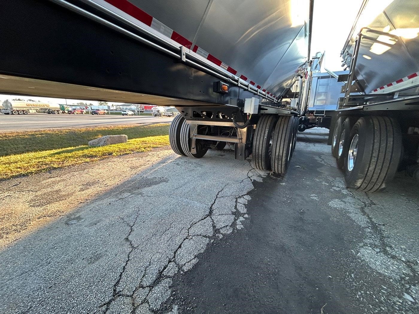 2026 TRAIL KING TKLB332-102 2026 TRAIL KING TKLB332-102 - image 3 of 4