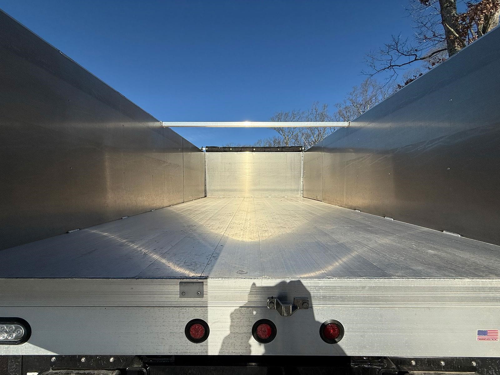 2024 ISUZU NPR HD - image 6 of 6