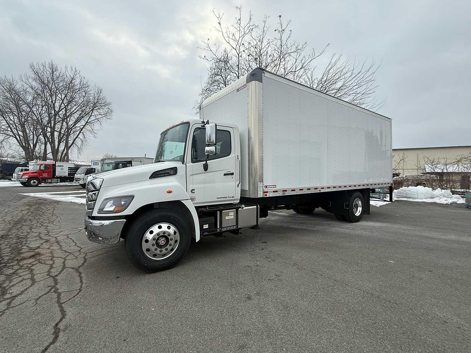 2025 HINO L6 - image 1 of 6