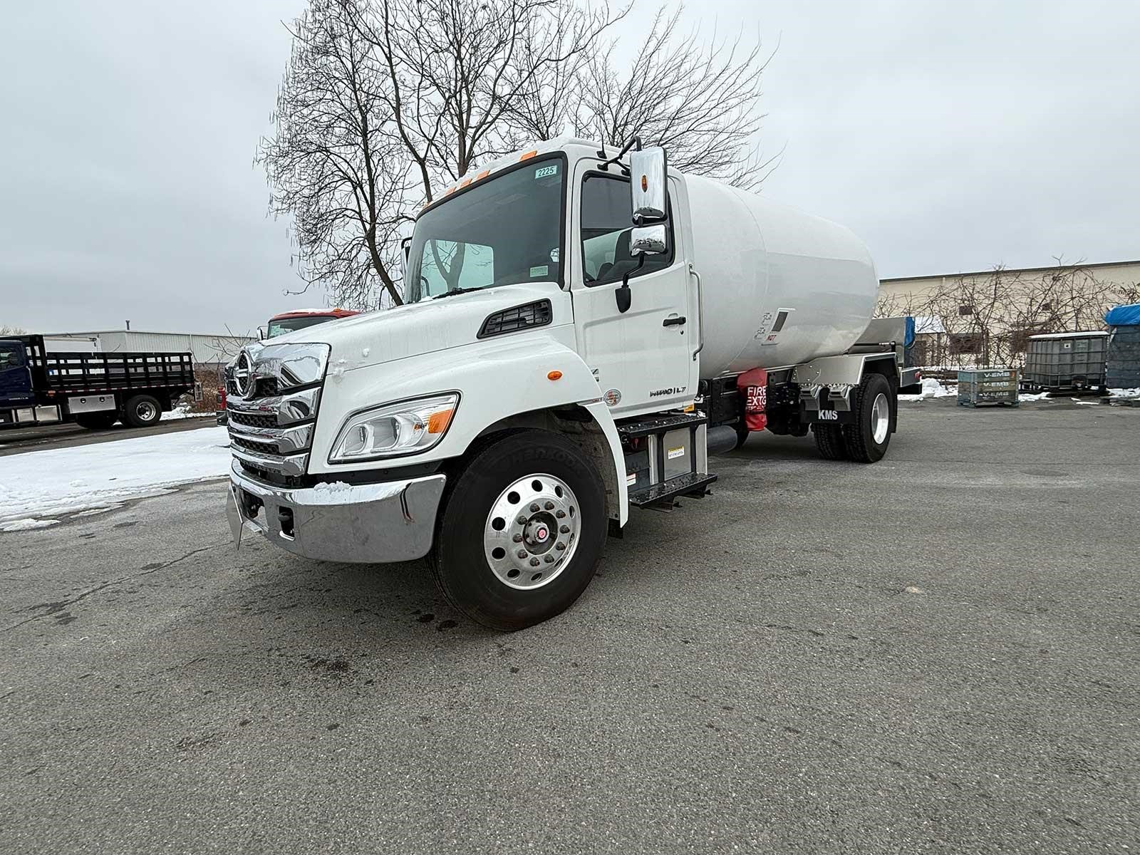 2026 HINO L7 - image 4 of 5