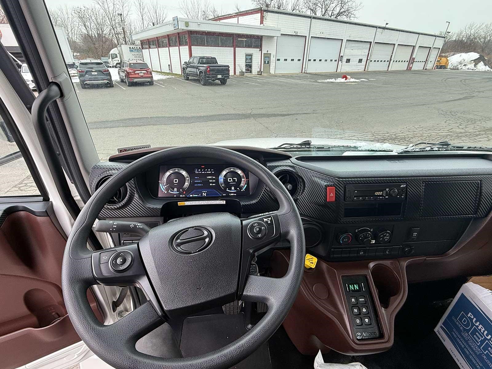 2026 HINO L7 - image 5 of 5