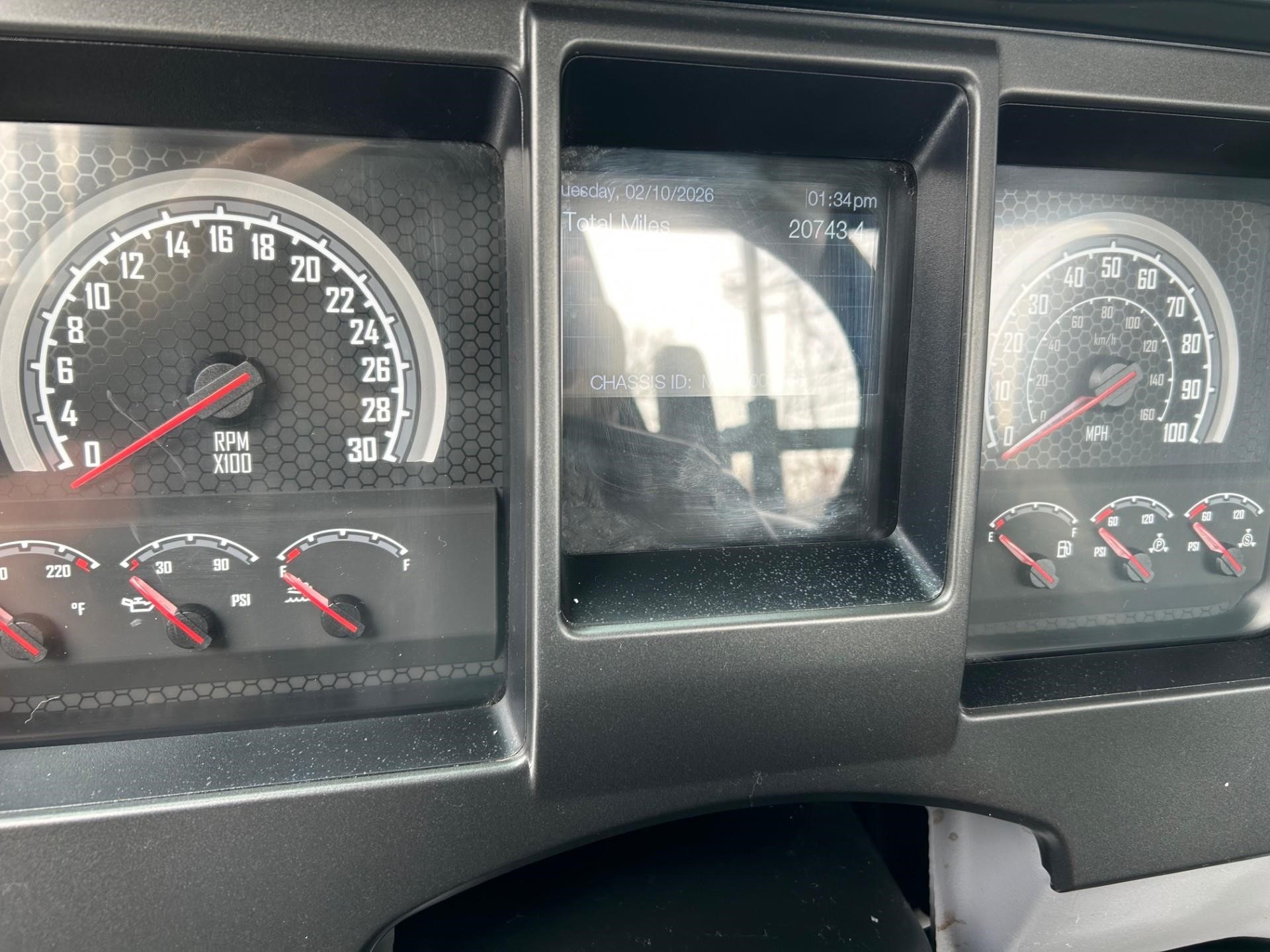 2022 MACK MD6 - image 4 of 6