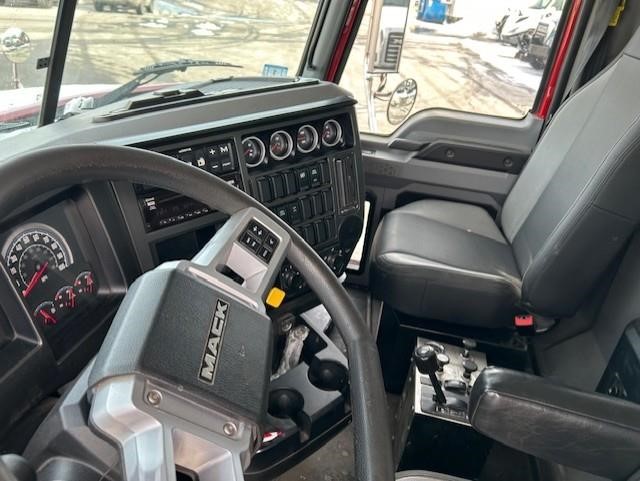 2021 MACK GRANITE 64FT - image 4 of 6