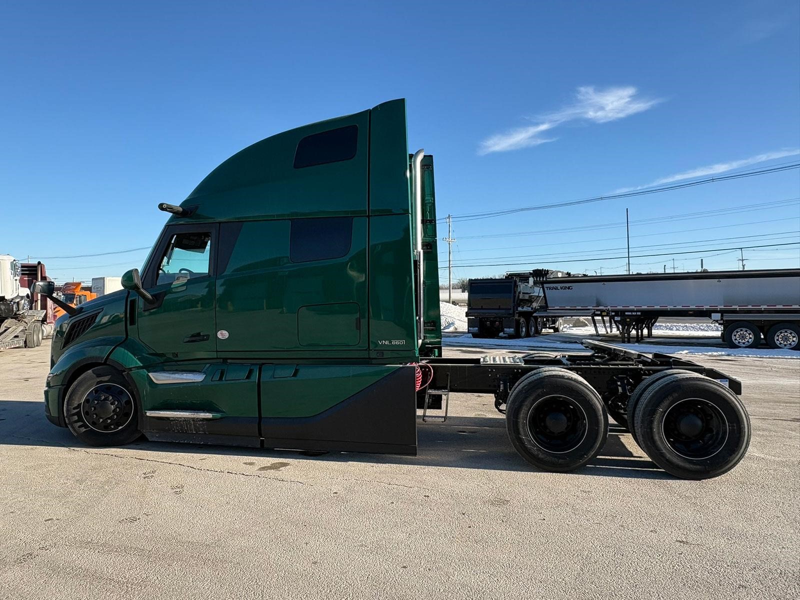 2026 VOLVO VNL64T860 - image 1 of 6