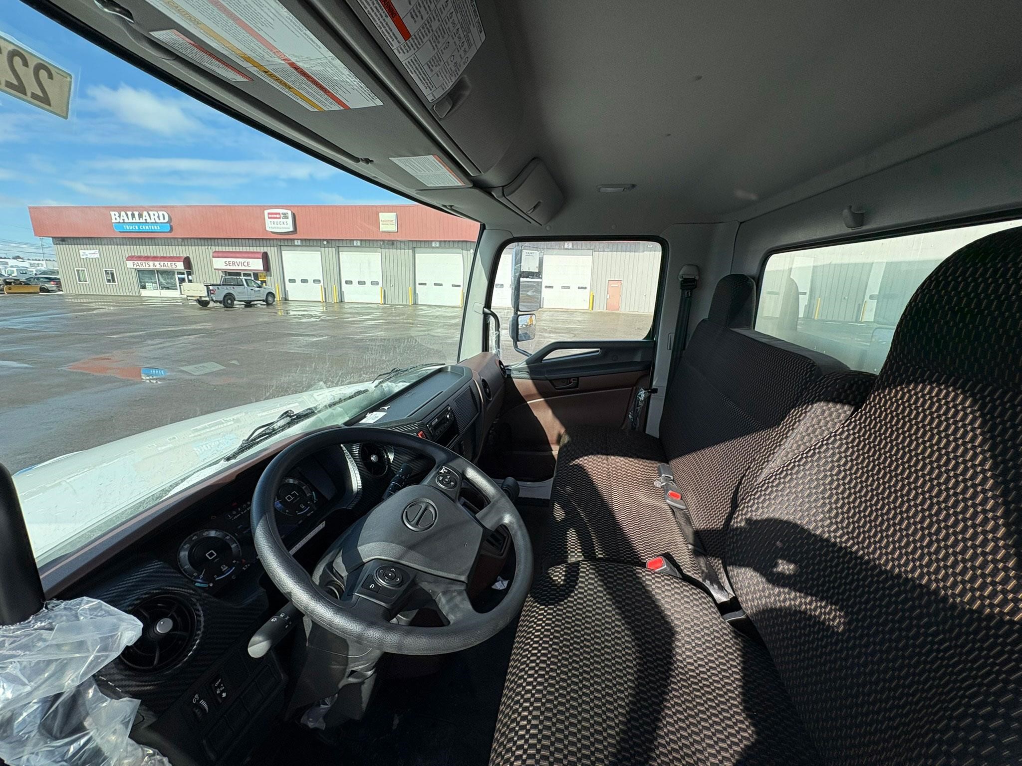 2026 HINO L6 - image 5 of 6