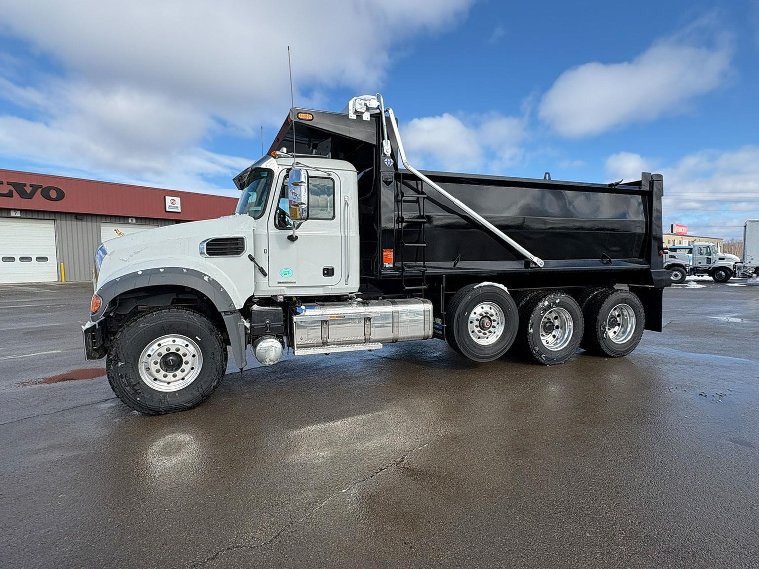 2026 MACK GRANITE 84FR - image 1 of 6