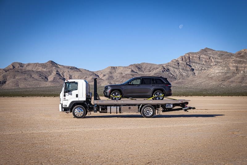 2026 Isuzu FTR - image 2