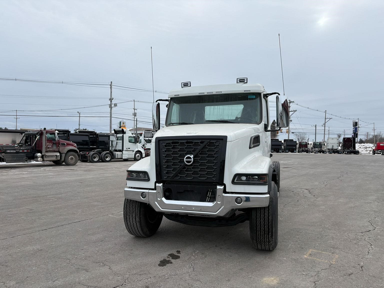 2026 Volvo - image 2