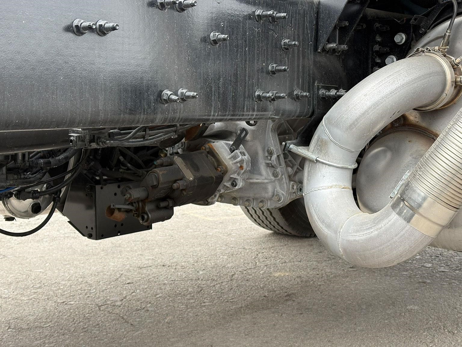 2026 Volvo - image 5