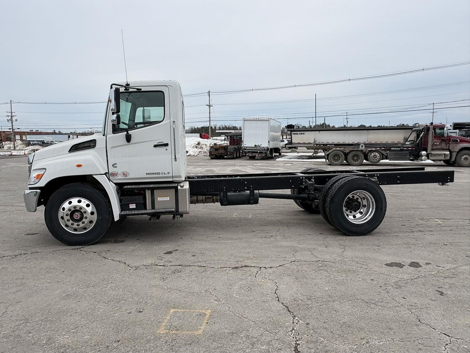 2026 Hino L7 - image 3