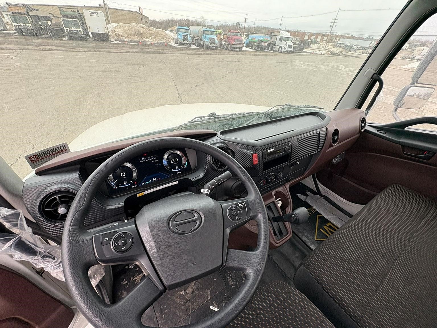 2026 Hino L6 - image 6