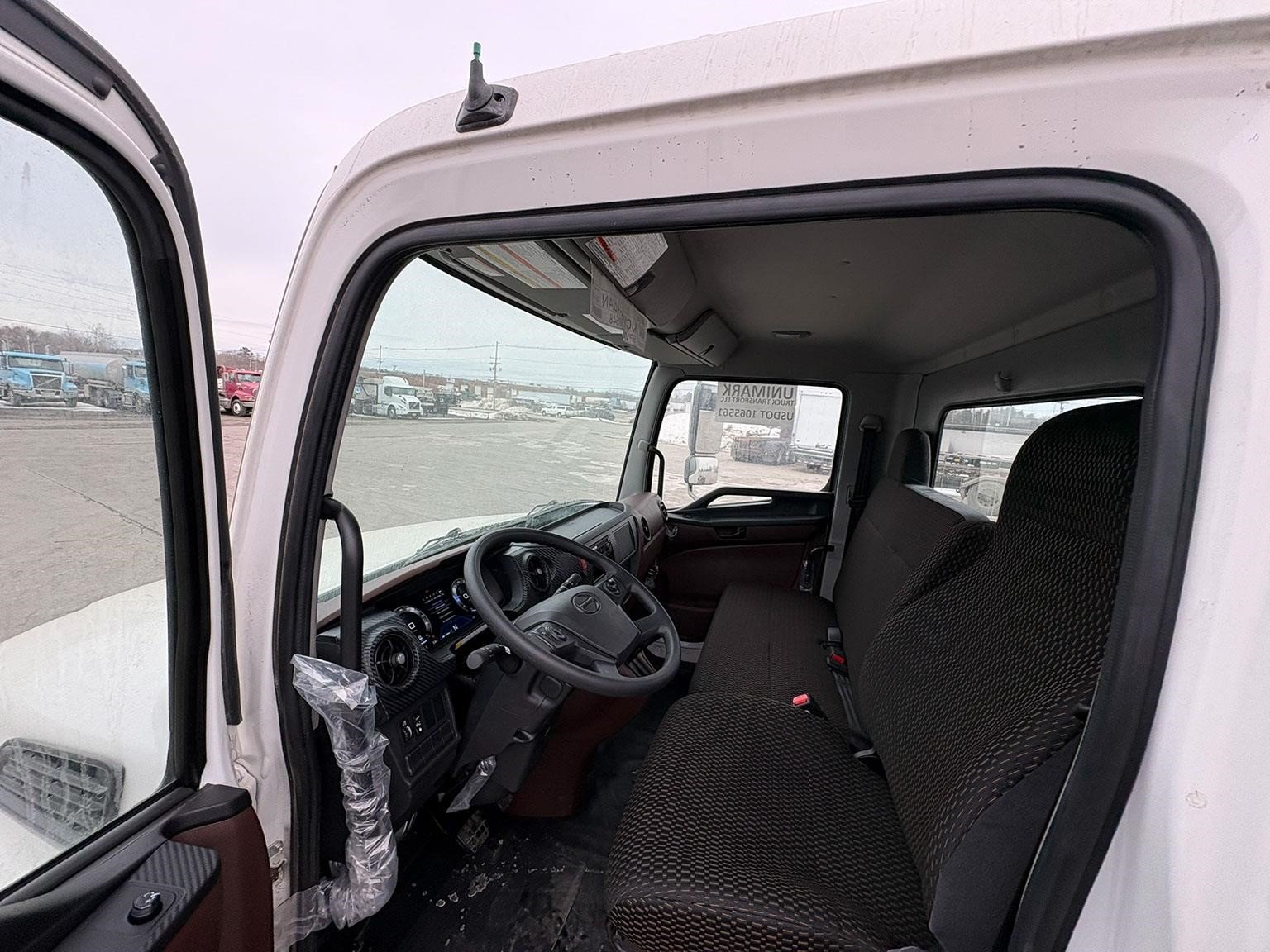 2026 Hino L6 - image 5