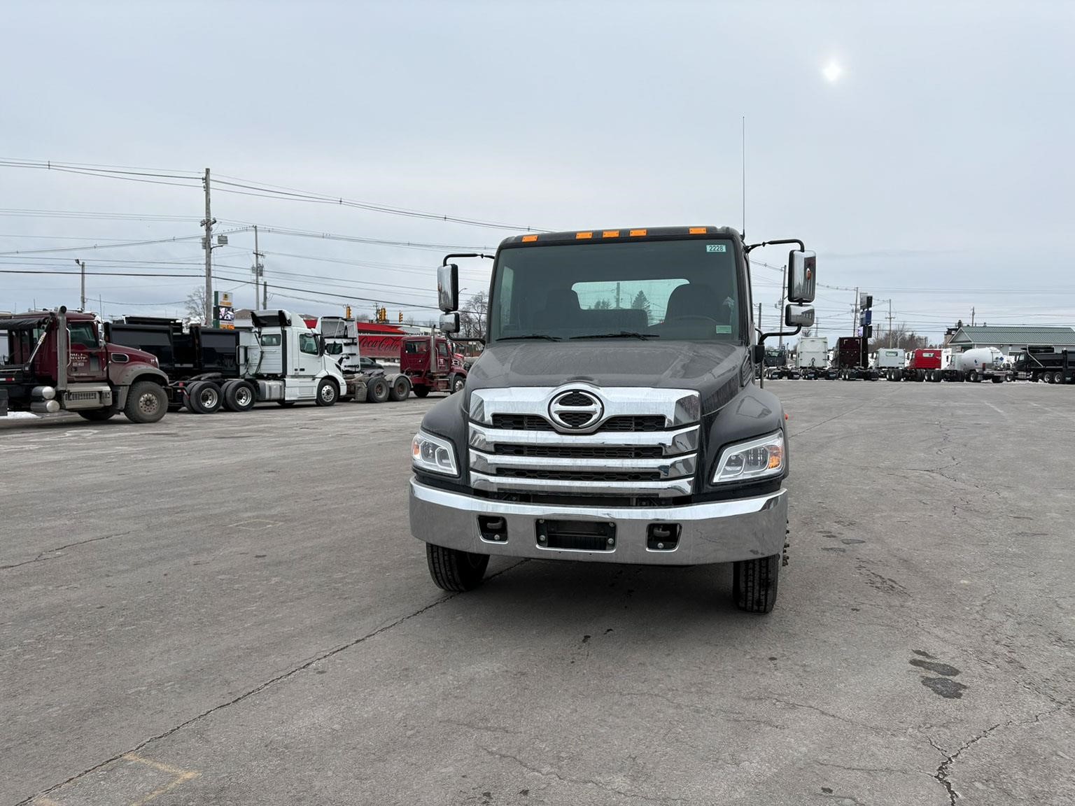 2026 Hino L6 - image 2