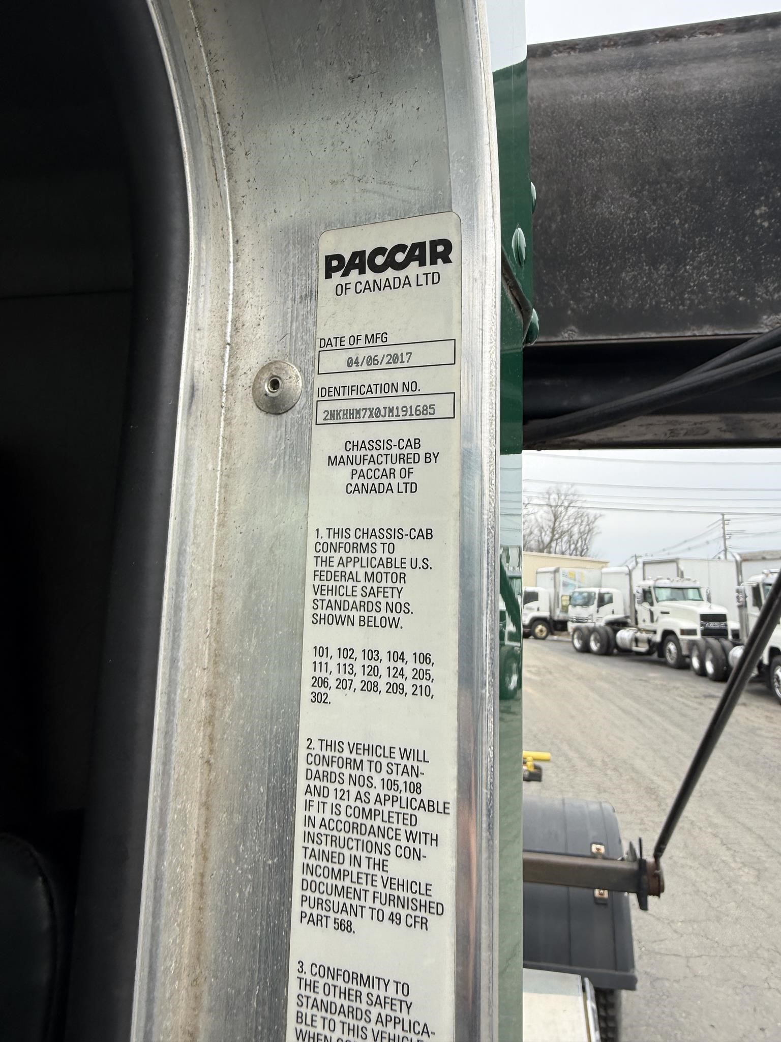 2018 Kenworth T370 - image 5