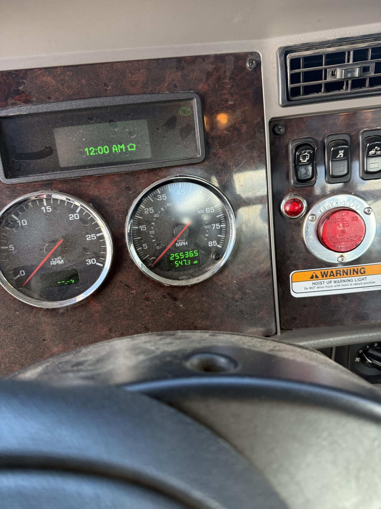 2018 Kenworth T370 - image 4