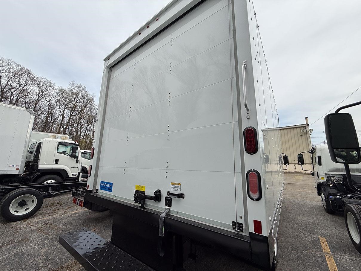 2026 ISUZU NPR HD - image 5 of 6