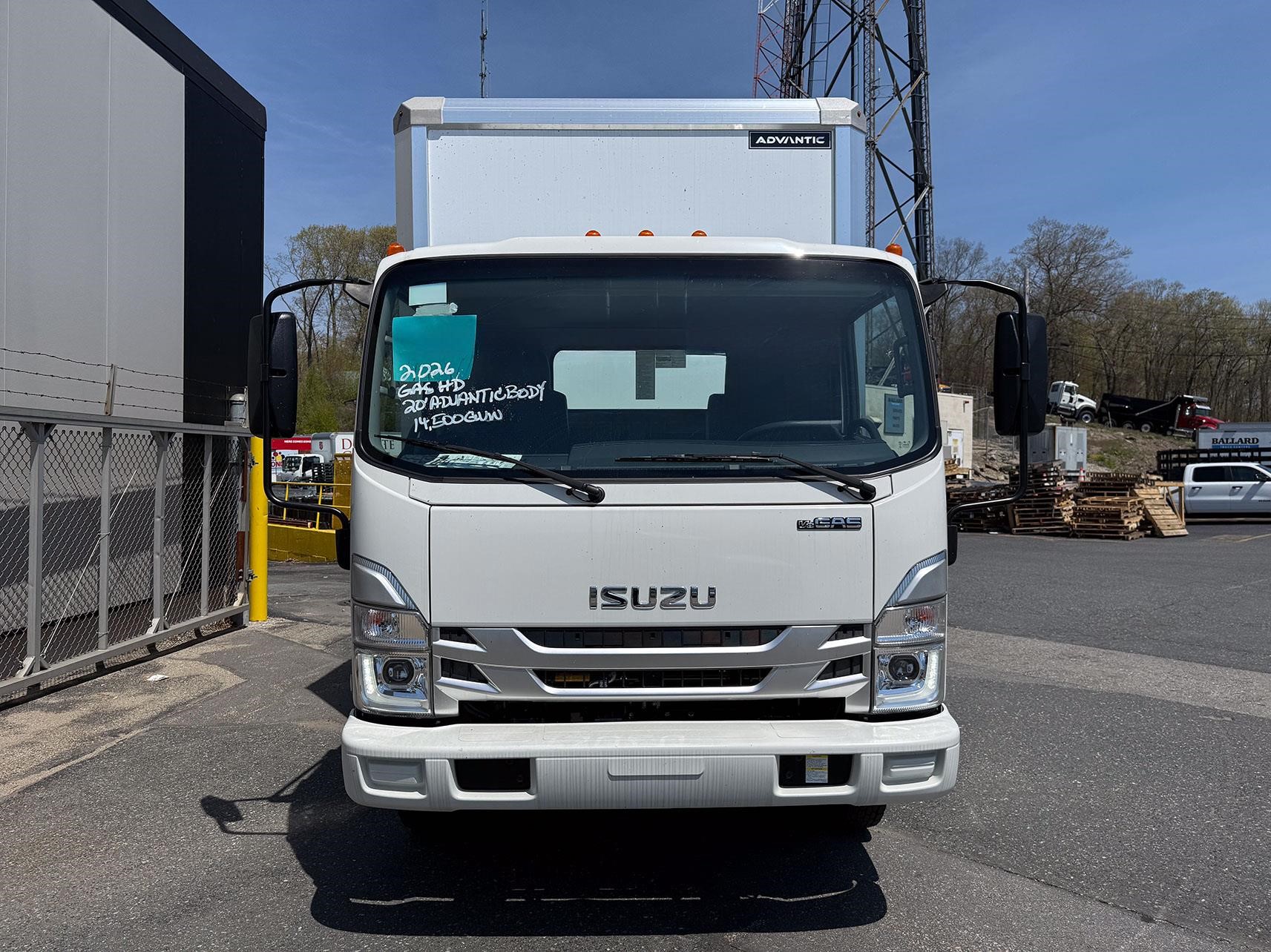 2026 ISUZU NPR HD - image 2 of 6