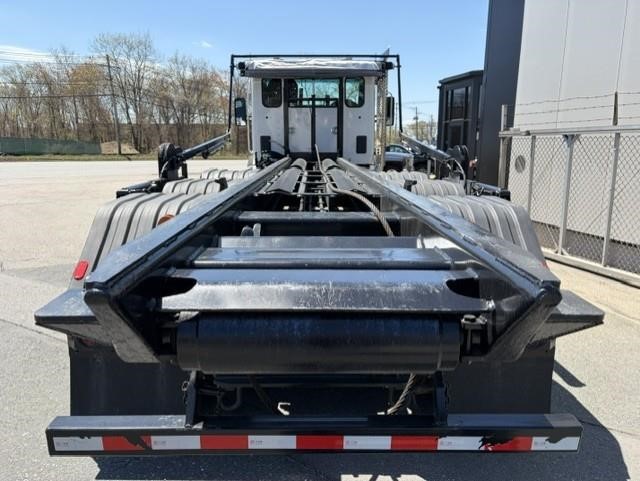 2025 KENWORTH T880 - image 2 of 6
