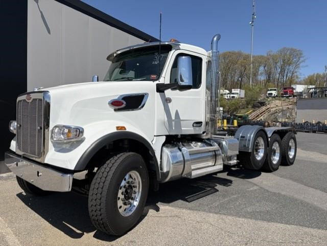 2027 PETERBILT 567 - image 1 of 6