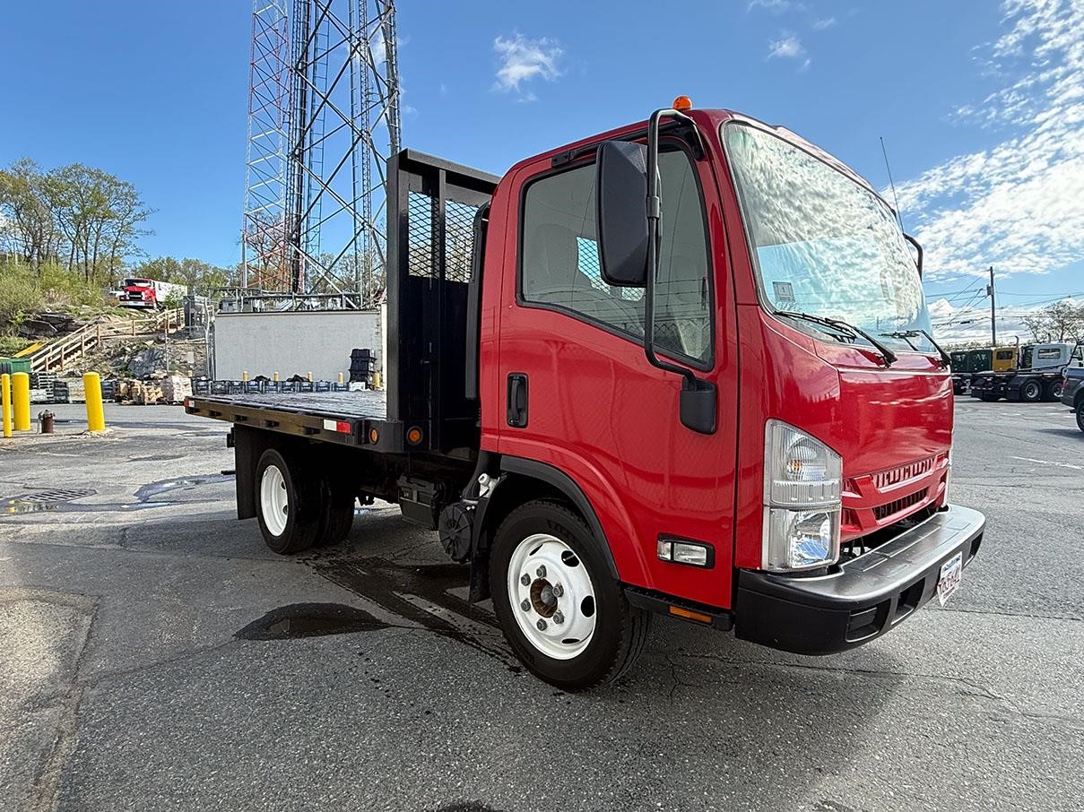 2016 ISUZU NPR HD - image 4 of 6