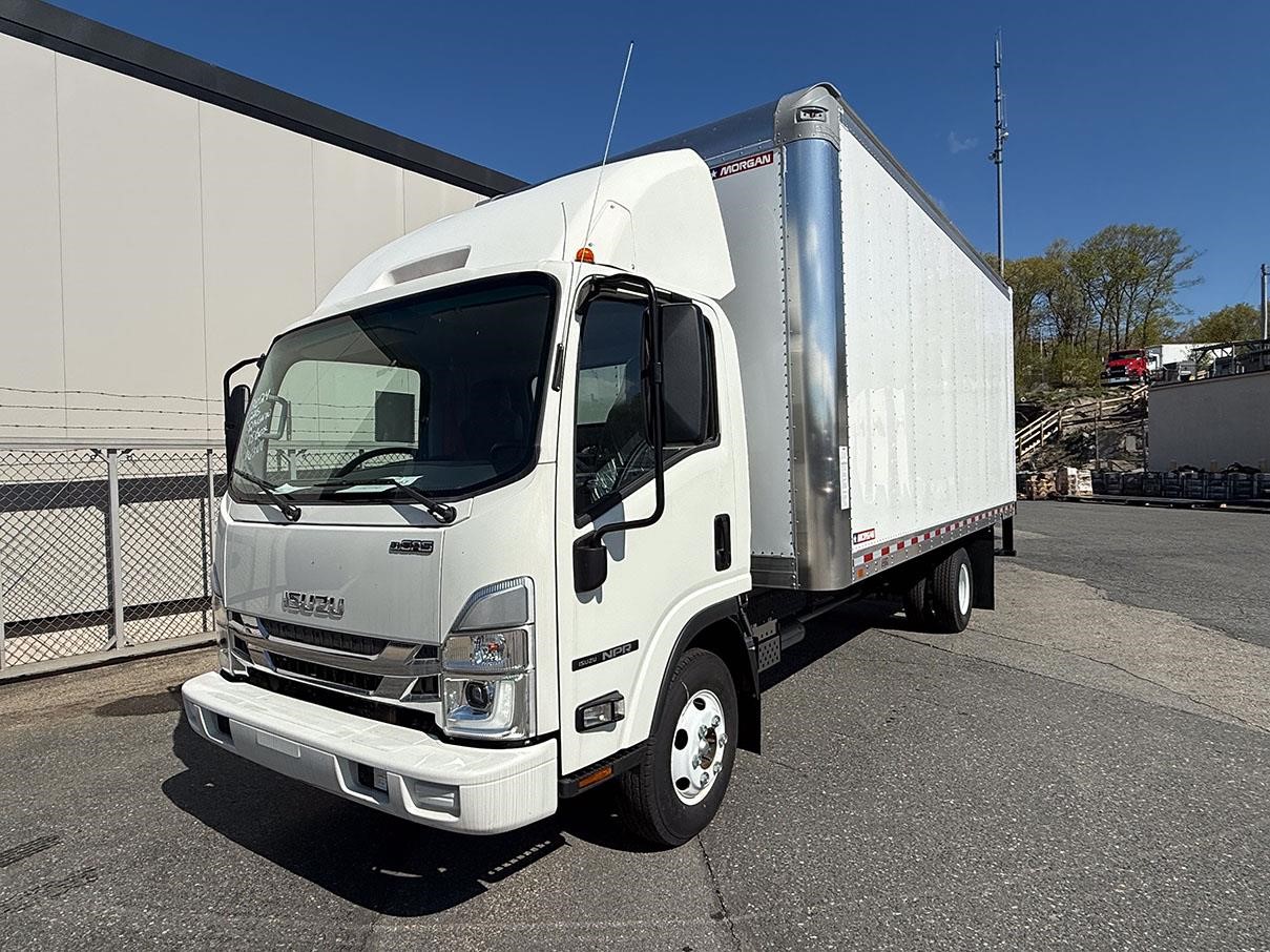 2024 ISUZU NPR - image 2 of 6