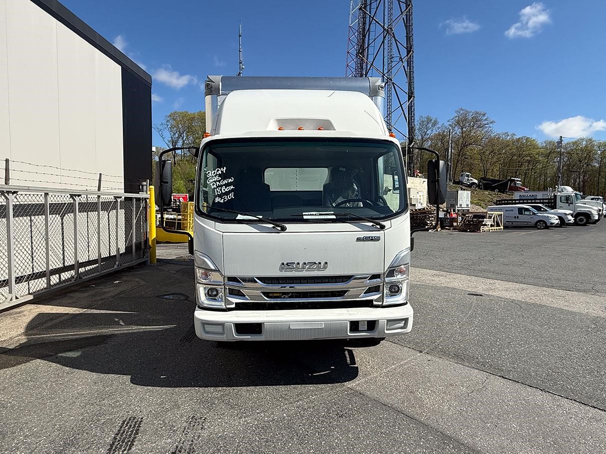2024 ISUZU NPR - image 3 of 6