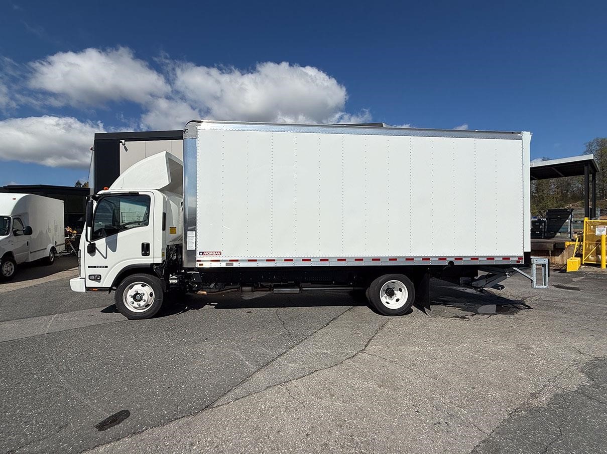 2025 ISUZU NRR - image 4 of 6