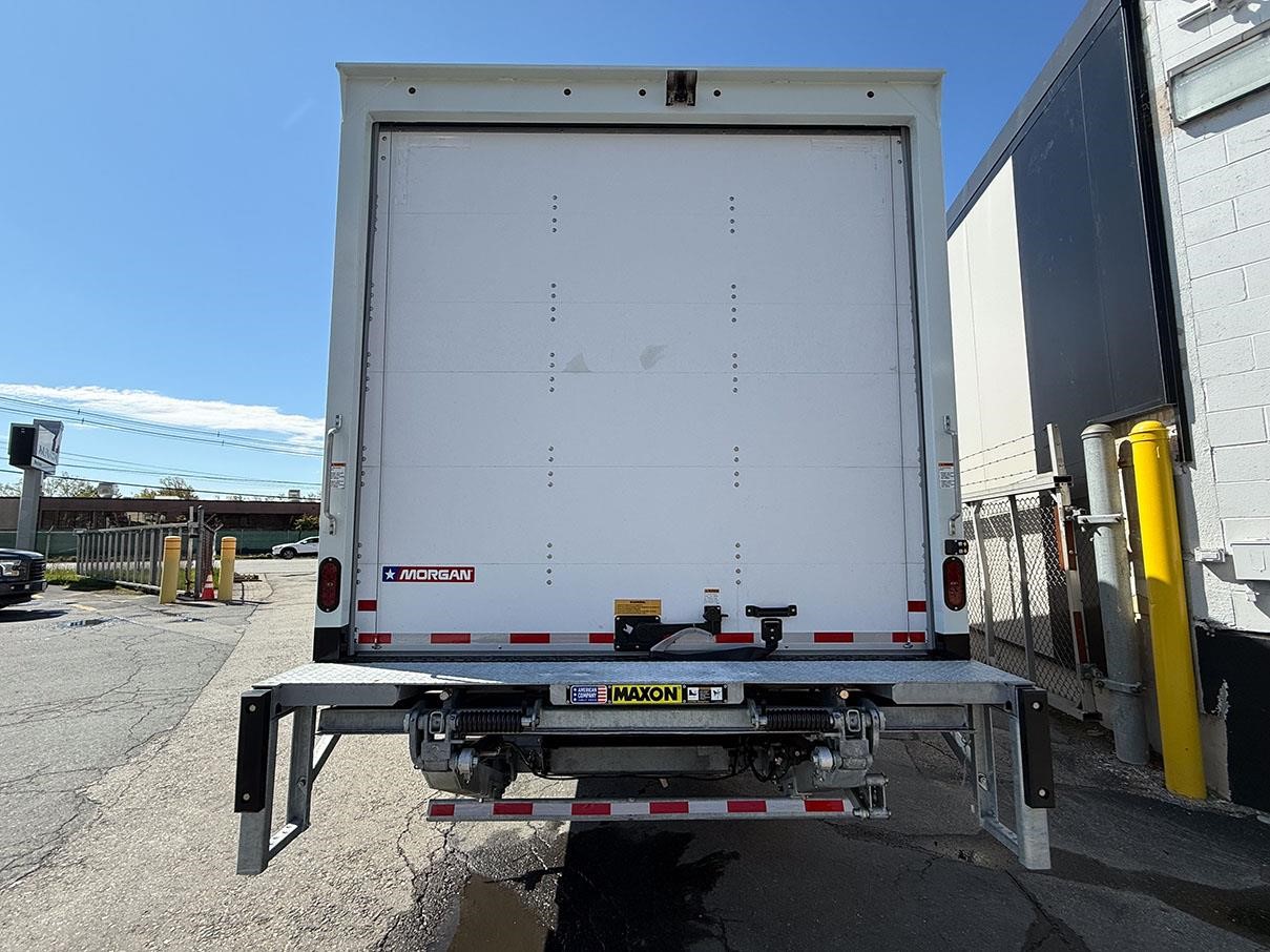 2025 ISUZU NRR - image 5 of 6