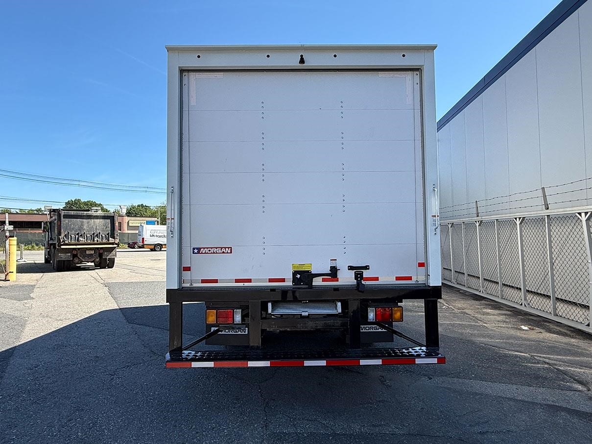 2026 ISUZU NPR HD - image 5 of 6