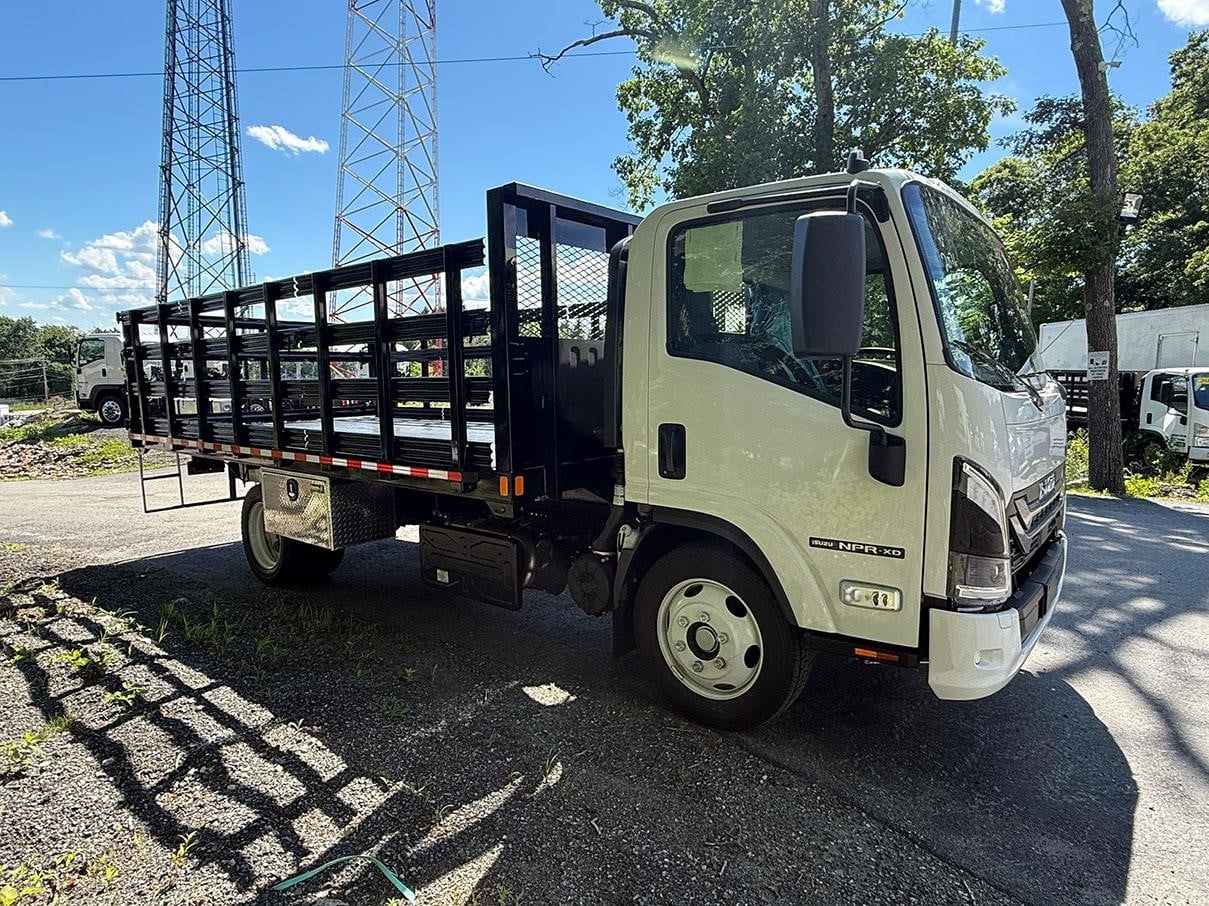 2026 ISUZU NPR XD 2026 ISUZU NPR XD - image 4 of 6