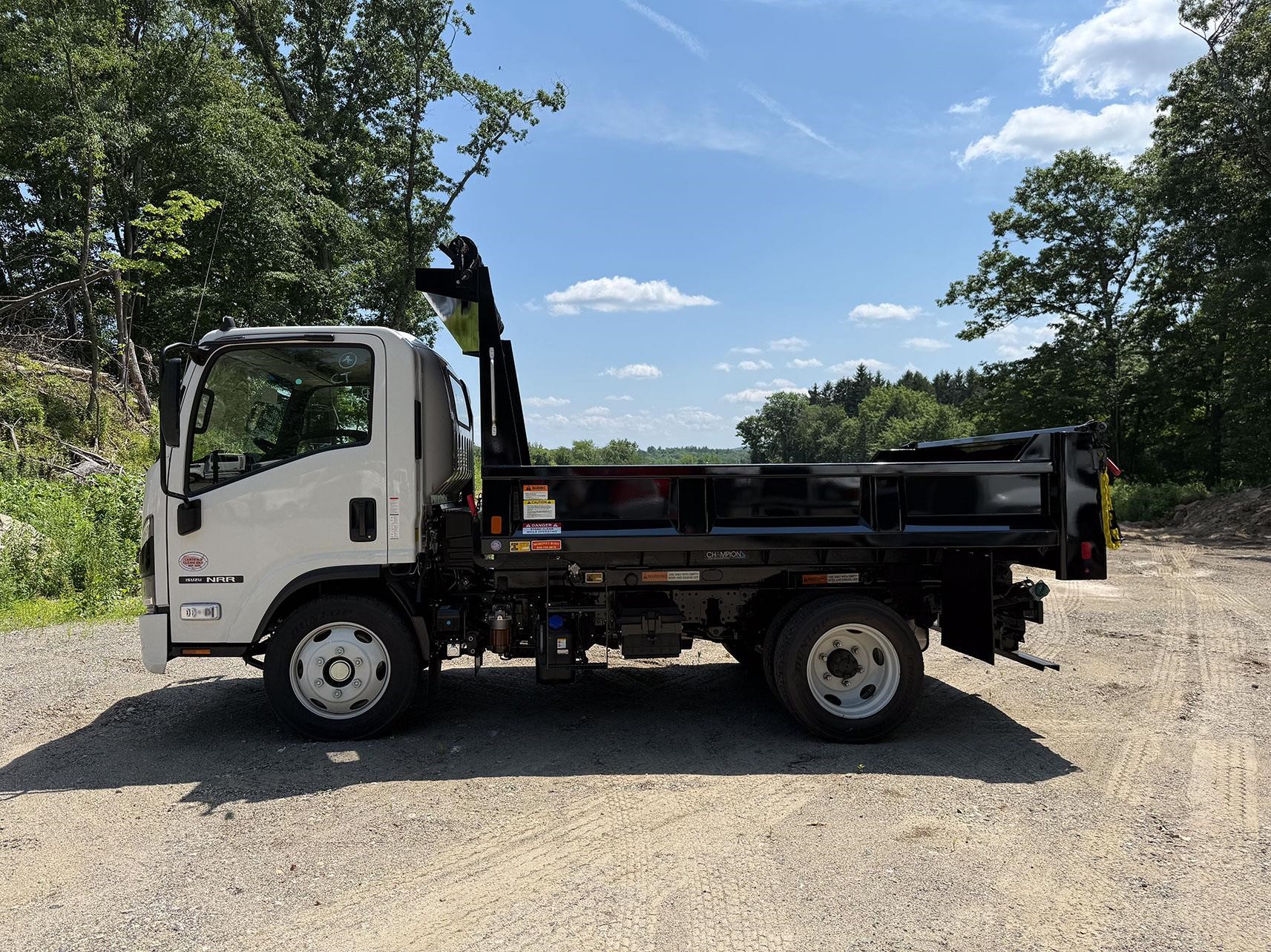 2025 ISUZU NRR 2025 ISUZU NRR - image 4 of 6