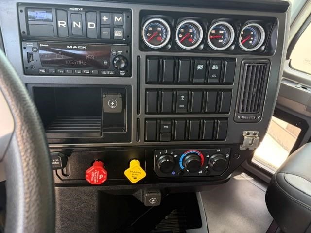 2026 MACK GRANITE 64FR 2026 MACK GRANITE 64FR - image 4 of 6