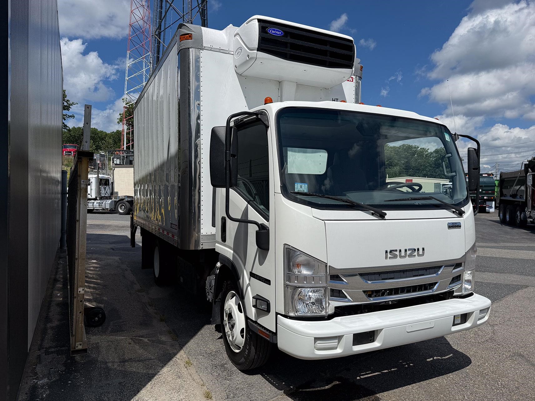 2021 ISUZU NPR XD 2021 ISUZU NPR XD - image 4 of 6