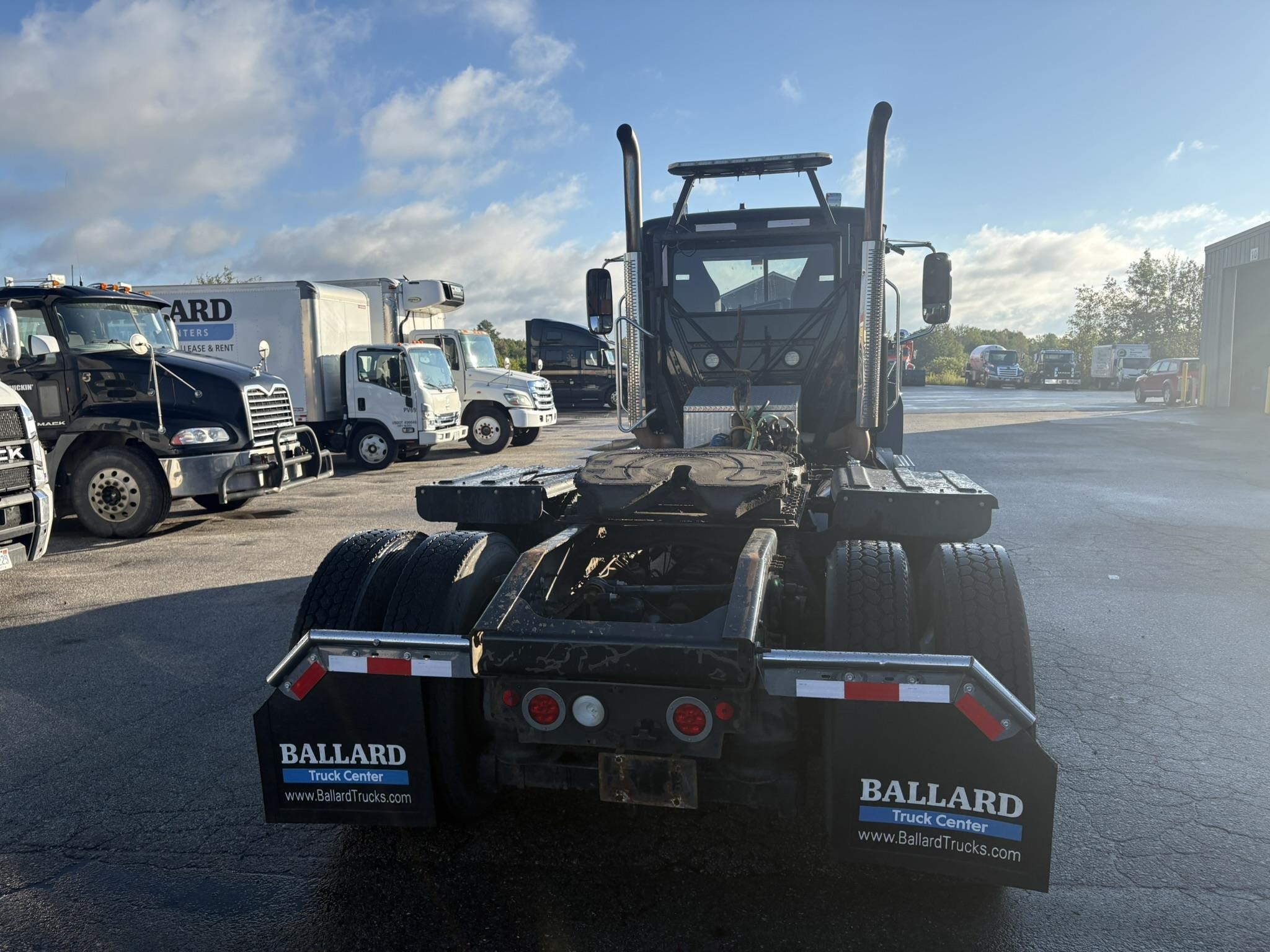 2019 MACK PI64 2019 MACK PI64 - image 4 of 6