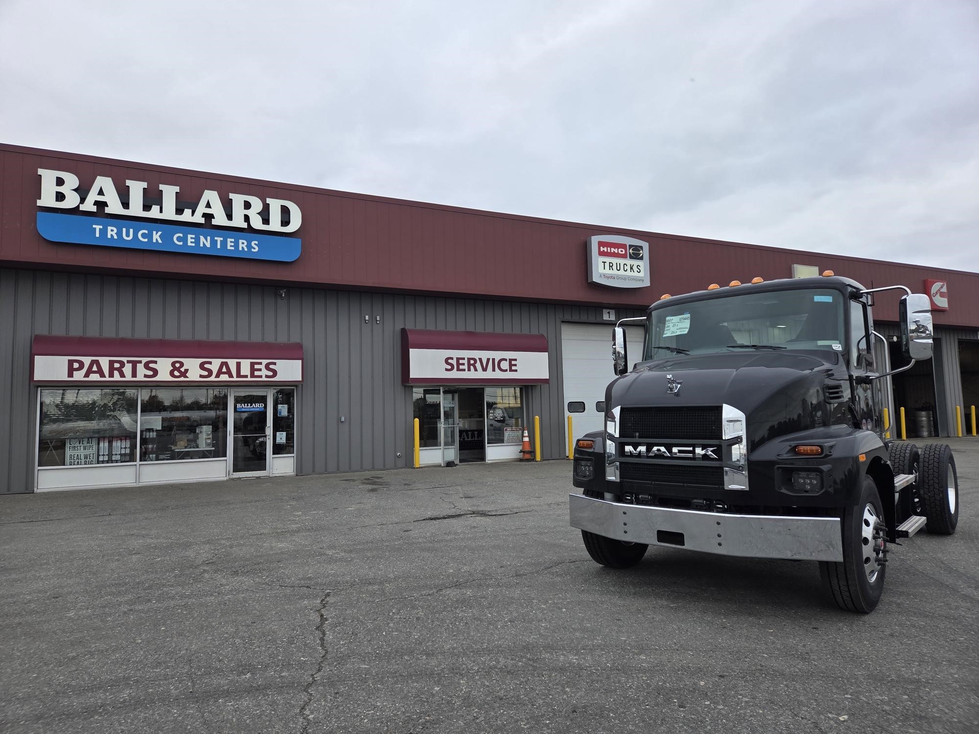 2027 Mack MD in Hermon, ME — photo 3